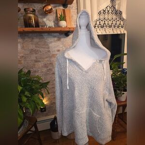 American Eagle Outfitters Cream and Gray Thick Knit Sweater Size L